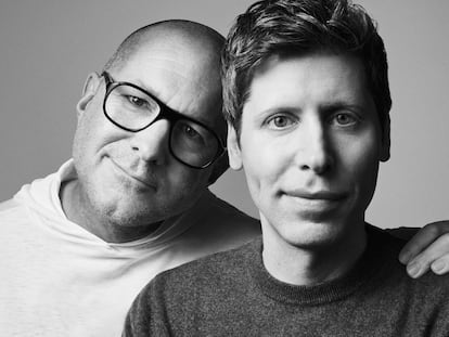 Jony Ive y Sam Altman, en una imagen publicada por la empresa en su página web.