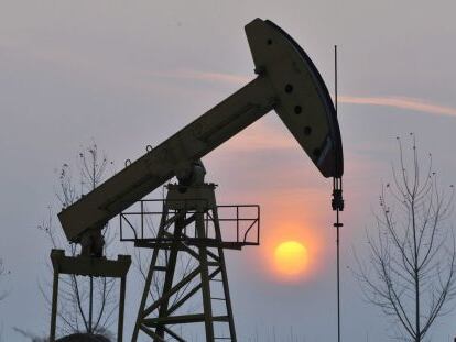 El petróleo se dispara un 9% en su mayor subida desde marzo de 2009, ¿qué pasa?