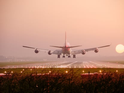 La Asociación de Transporte Aéreo Internacional (IATA) prevé que el número mundial de viajeros no alcanzará los 4.000 millones hasta 2024.