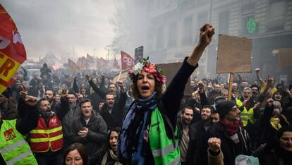 Protestas en Francia contra el plan del Gobierno para revisar el sistema de pensiones. 