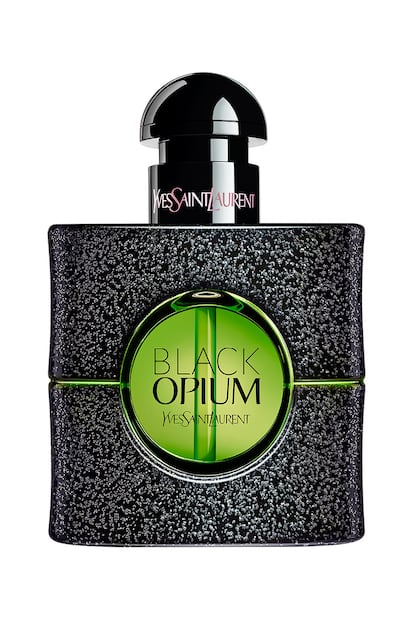 Black Opium Illicit Greem de Yves Saint Laurent
Qué: acordes de higo mezclados con notas de café, una propuesta vibrante, cremosa y muy atrevida.
Para qué: para una noche de fiesta.