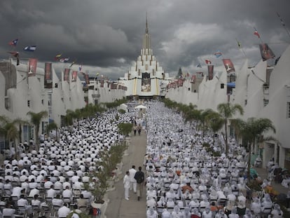 Un acto religioso de La Luz del Mundo, en Guadalajara (México).