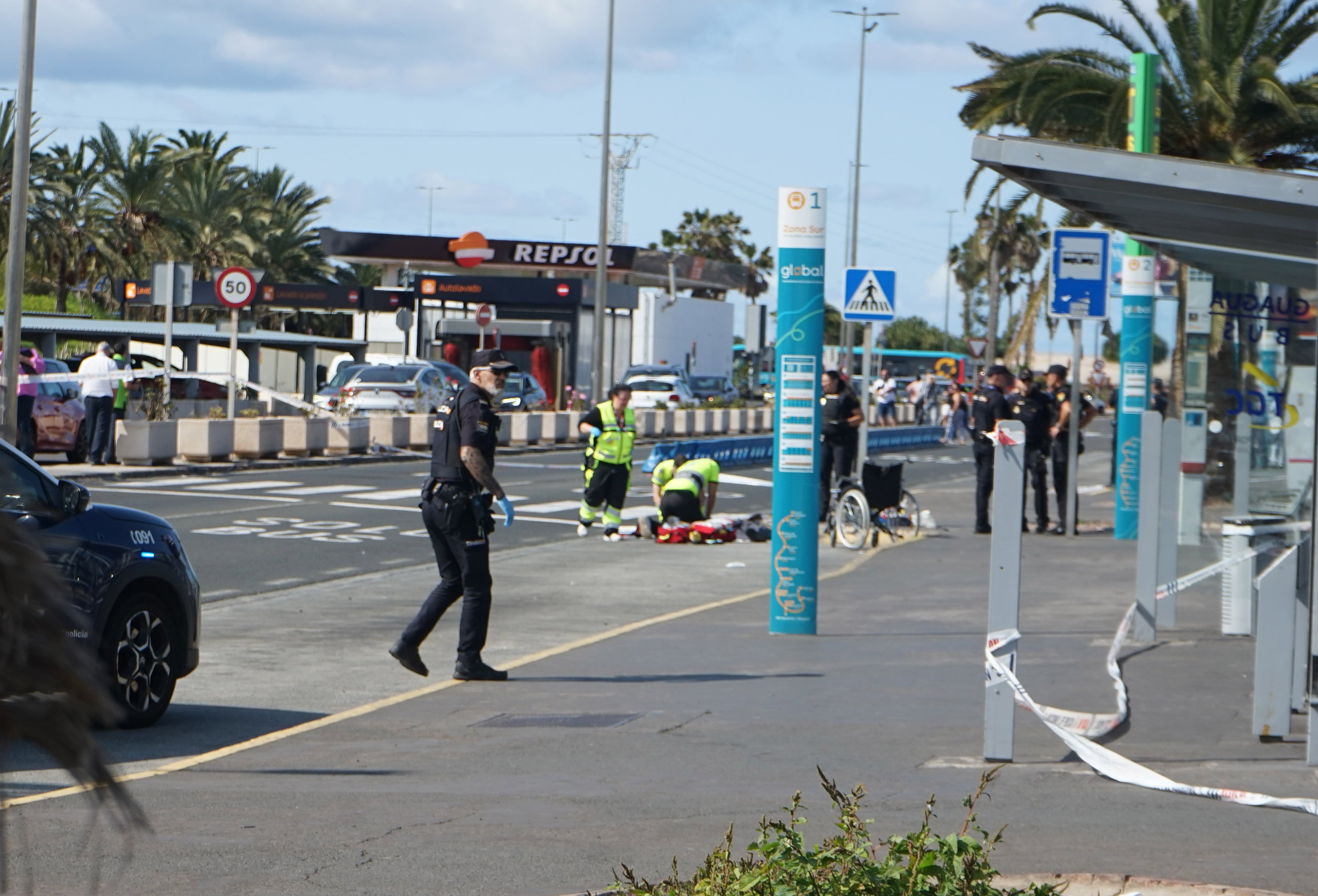 The Airport of Gran Canaria attributed a policeman and attacked another before being dejected | Spain