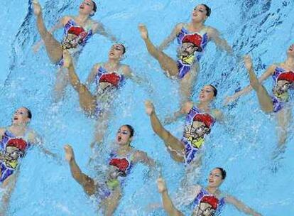 Las nadadoras españolas, durante su ejercicio de rutina técnica.