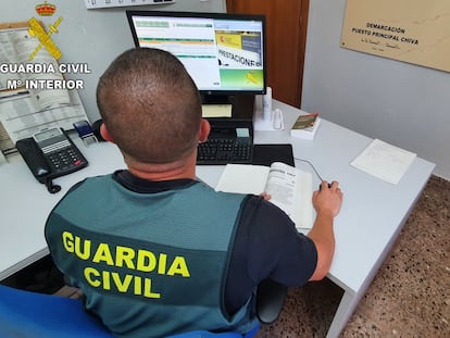 Guardia Civil de la demarcación de Chiva que ha investigado la explotación laboral.
