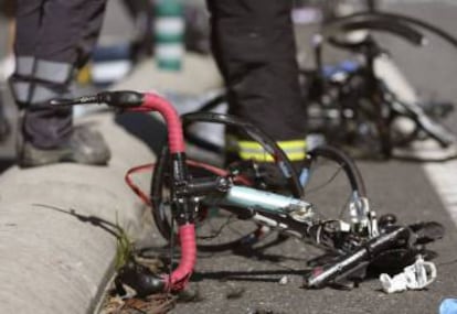 Una foto de archivo de un accidente de ciclistas en Valencia.