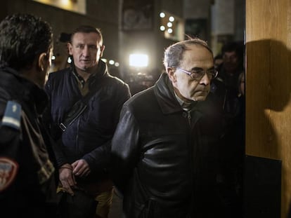Philippe Barbarin llega a los juzgados en Lyon este 8 de enero.