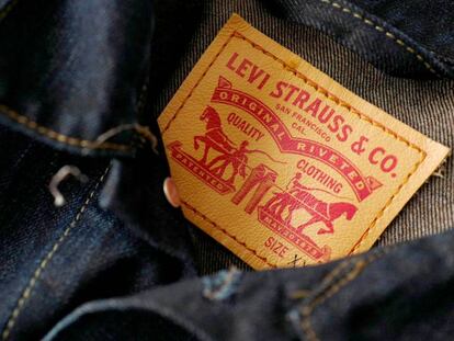 Levi Strauss planea captar al menos 100 millones de dólares en su regreso a Wall Street