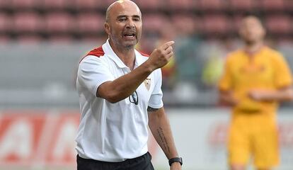 Sampaoli, durante el amistoso ante el Mainz.