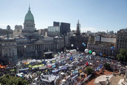 Manifestación de la CGT al Congreso en noviembre de 2016.