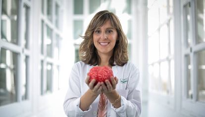 La neuróloga Neus Folgàs, fotografiada en el Hospital Clínic de Barcelona.