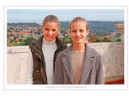 La princesa Leonor y la infanta Sofía, en Asturias es la imagen elegida por la familia real para felicitar la Navidad 2020.