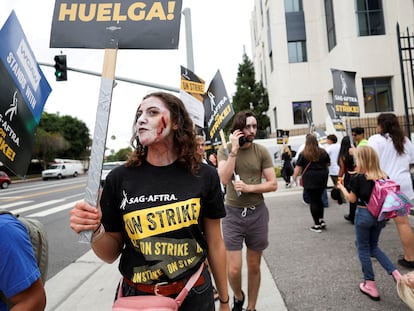 SAG-AFTRA members walk the picket line during their ongoing strike outside Sony Studios in Culver City, California, U.S. September 29, 2023.