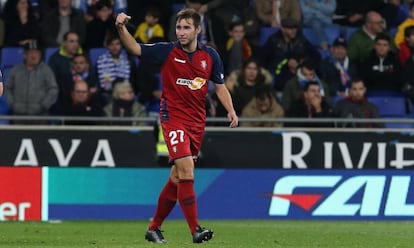 Jon Moncayola, de 21 años, ha sido el último canterano en debutar con el primer equipo del CA Osasuna. 