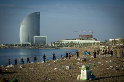 El panorama després de la batalla... Les platges, ara, ja estan a punt per als banyistes.