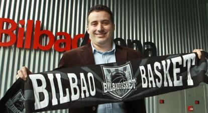  Rafa Pueyo, hasta ahora entrenador ayudante del Uxue Bilbao Basket, en su presentación este viernes como nuevo técnico del equipo bilbaíno.  