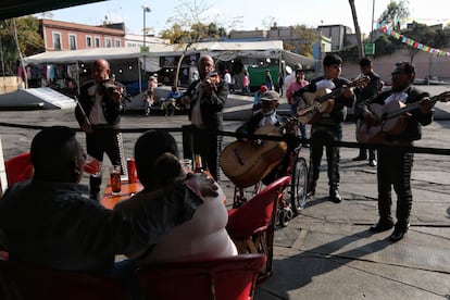 plaza garibaldi para ofreicer homenaje a Vicente Fernández