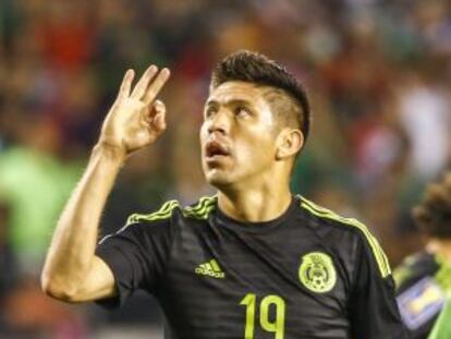 Oribe Peralta anotó tres goles frente a Cuba.