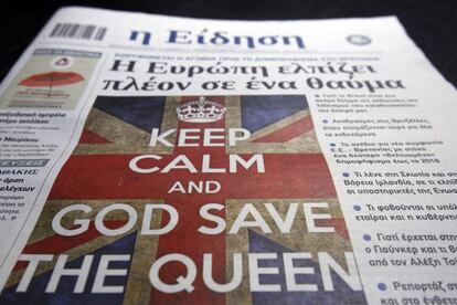 Portada de un periódico griego sobre el referéndum en Reino Unido.