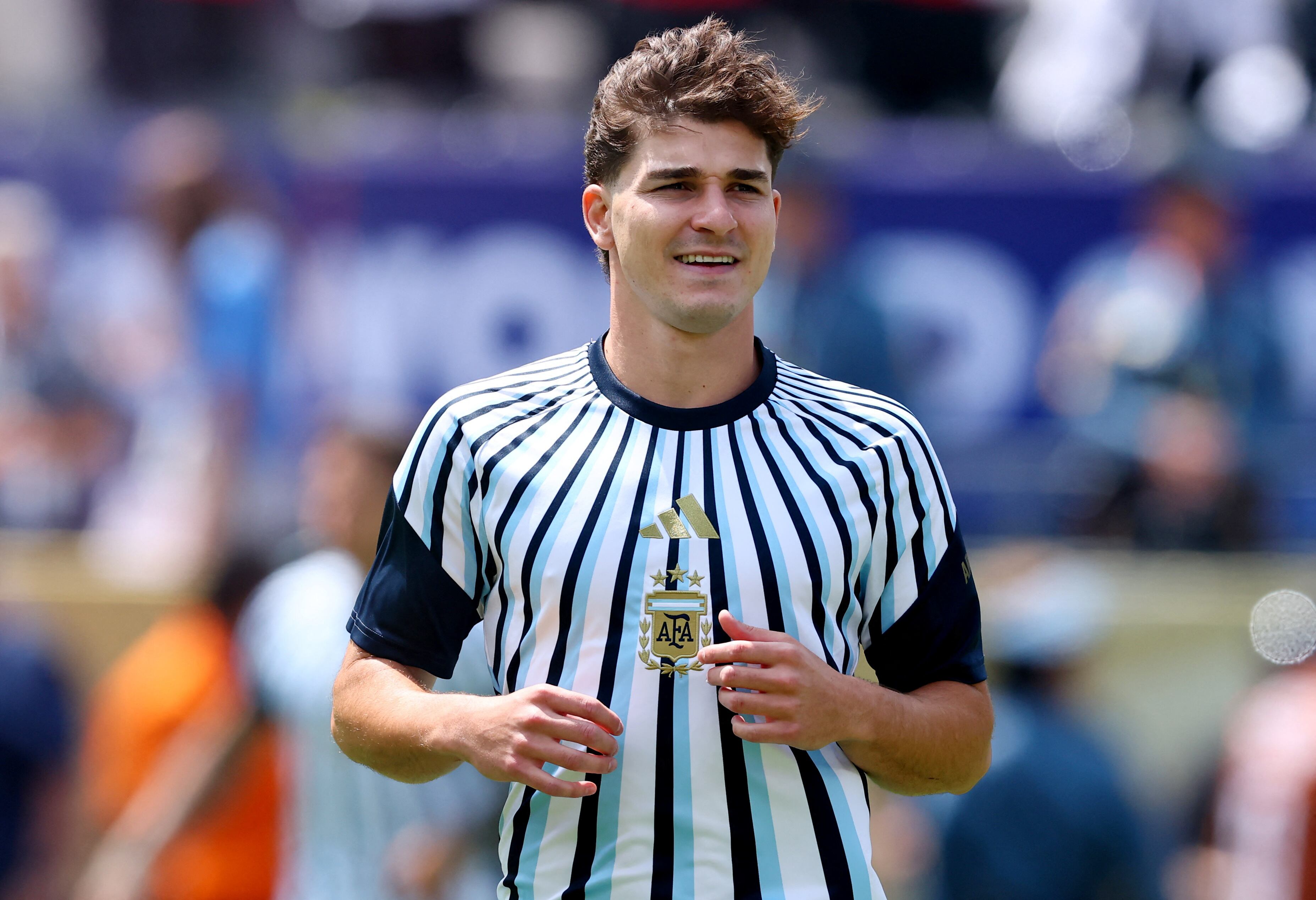 El Atlético espera el regreso de Julián Alvarez este lunes después de que el delantero pidiera de forma pública ser traspasado