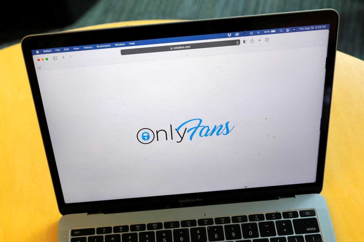 OnlyFans suspende su decisión de prohibir el sexo explícito a partir de  octubre | Tecnología | EL PAÍS