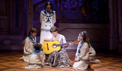 Otra escena del premiado montaje musical 'Sonrisas y lágrimas'