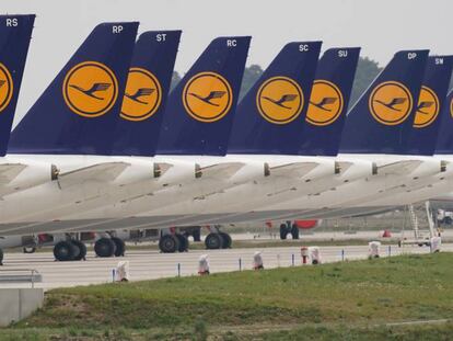 Aviones de Lufthansa estacionados en el aeropuerto Willy Brandt Berlin Brandenburg el pasado 28 de abril.