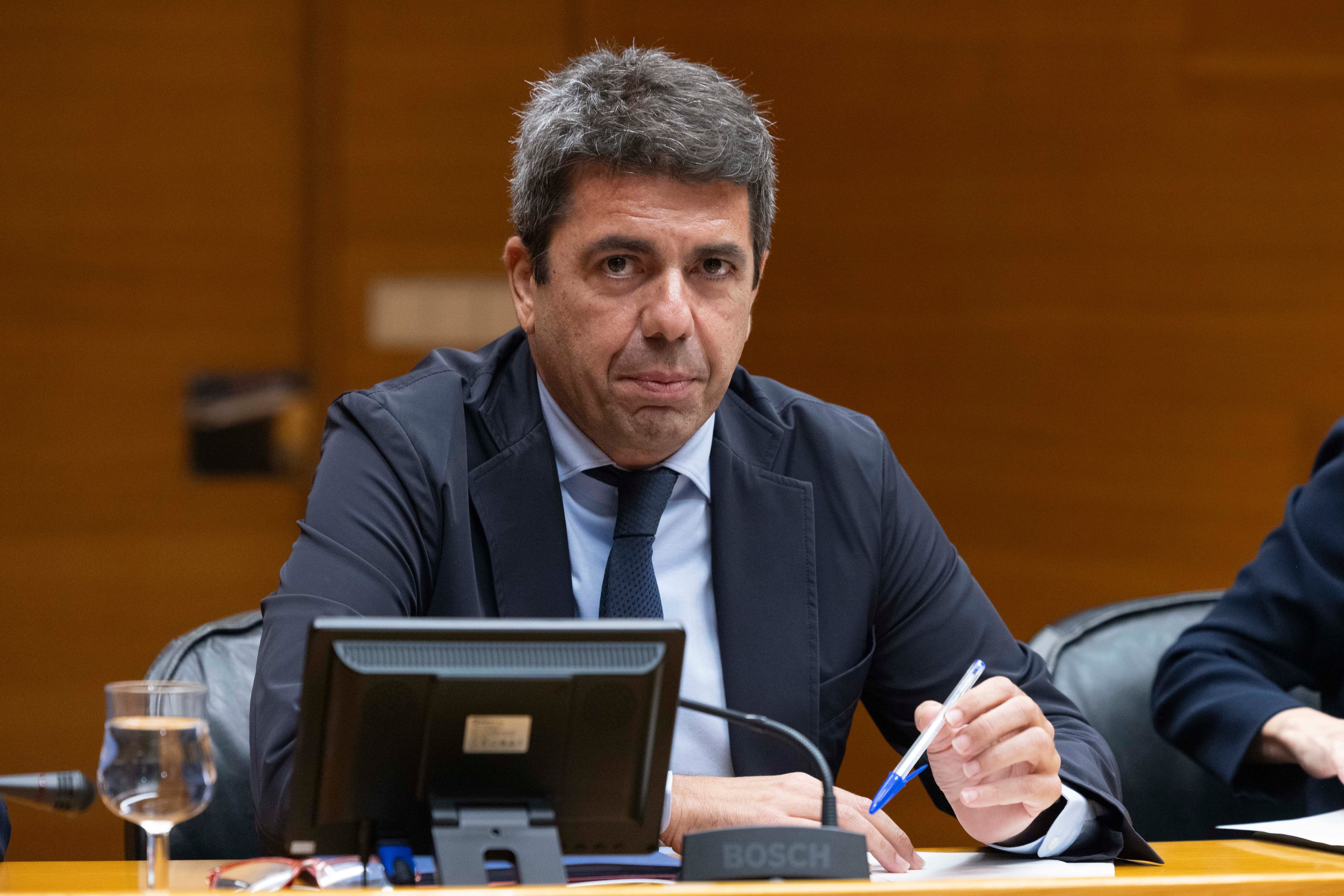 Carlos Mazón si presenta nella commissione parlamentare sul caso dana