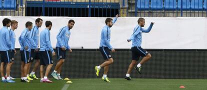 Jugadores del Atlético en el entrenamiento del viernes