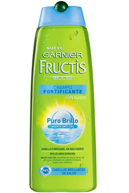 El nuevo champú Fructis Puro Brillo de Garnier ha sido creado para eliminar más impurezas del pelo. Y lo han conseguido con una fórmula que es biodegradable en un 94% e ingredientes como el ácido cítrico que proporciona un brillo espectacular. Además, tiene concentrados activos de frutas que proporcionan más fuerza y vitalidad. El champú y el acondicionador de esta gama cuestan 4,17 euros.