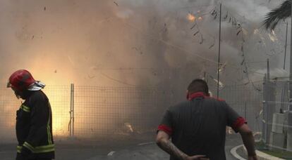 Primera 'mascletà' de Fogueres