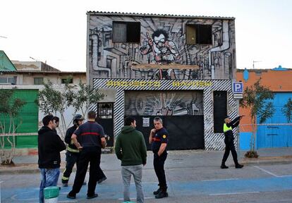 La casa afectada por el derrumbe en el barrio valenciano de El Cabanyal.