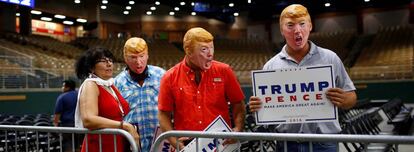 Simpatizantes de Donald Trump en un mitin en Kissimmee, Florida.