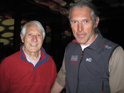 Walter Bonatti y Jordi Corominas.