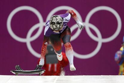 La canadiense Sarah Reid durante un entrenamiento de 'skeleton' en los Juegos Olímpicos de Sochi 2014.