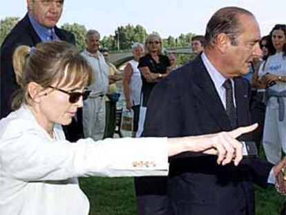 Claude Chirac, junto a su padre, en la cumbre franco-española de Santander de mayo de 2000.