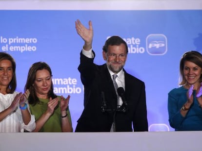 El presidente del PP, Mariano Rajoy, en Génova, la noche del 20-N.