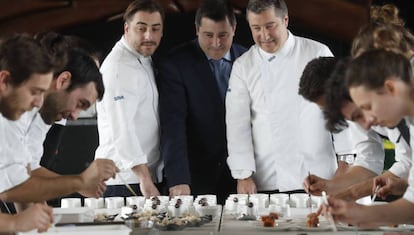 Jordi Joan (l) and Josep Roca (r) from El Celler de Can Roca.