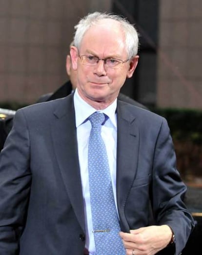El presidente del Consejo Europeo, Herman Van Rompuy, a su llegada a la cumbre de líderes de la UE