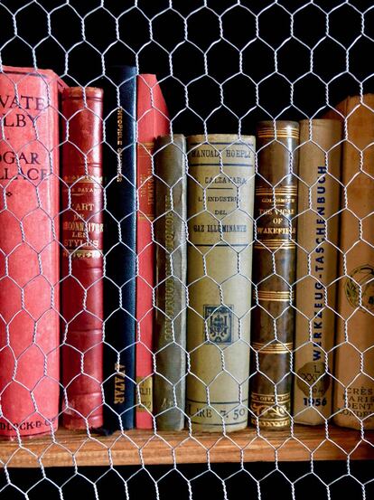 COECCION DE LIBROS ANTIGUOS SOBRE ENOLOGÍA Y VITICULTURA / CAPEL