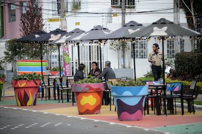 La terraza de un restaurante en el barrio de San Felipe.