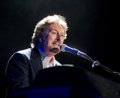 Rick Davies en un concierto de Supertramp en 2010 en Londres.