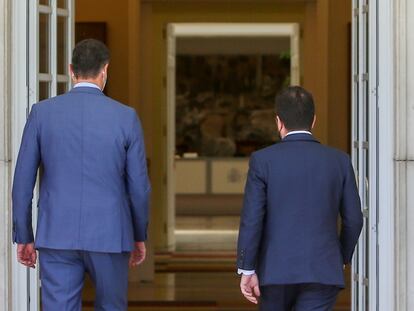 El presidente del Gobierno, Pedro Sánchez, recibe en el Palacio de la Moncloa al president de la Generalitat de Catalunya, Pere Aragonès, el 29 de junio de 2021, en Madrid (España).