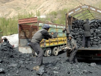 Un grupo de obreros trabaja en una mina de Choluteca, en una imagen de archivo.