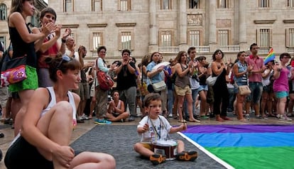 Manifestación contra el proyecto sobre la reproducción asistida.