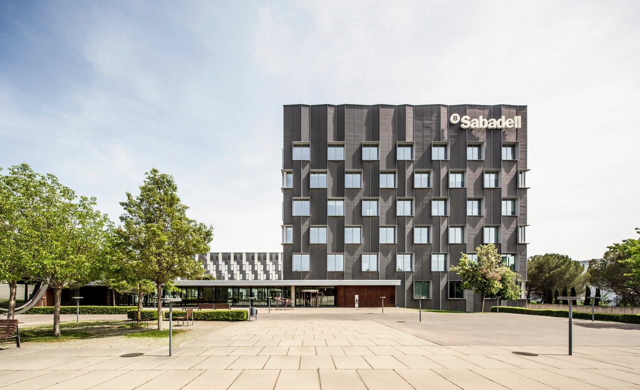 Oficinas del Banco de Sabadell en Sant Cugat del Vallés (Barcelona), 2012.