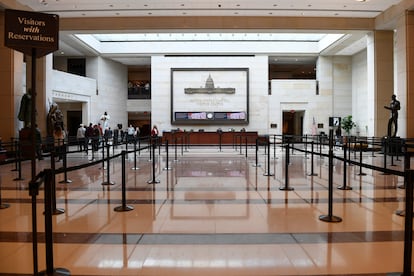 El centro de visitantes del Capitolio, poco antes de echar el cierre. AP