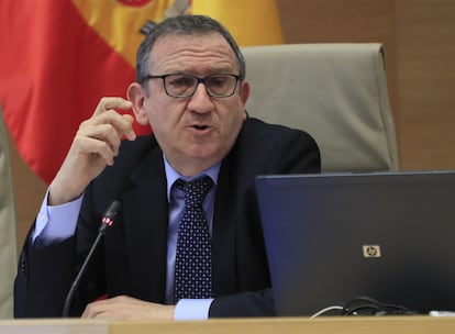 El presidente del Sindicato de Técnicos del Ministerio de Hacienda (Gestha), Carlos Cruzado Catalán, en una comparecencia en junio.