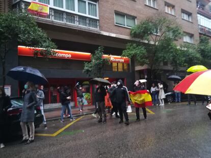 Protesta en la calle Núñez de Balboa de Madrid, este martes 12 de mayo a las 21.00 horas.