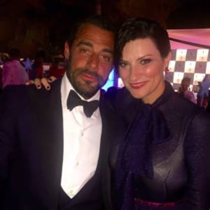 Vicente Dalmau (con Laura Pausini). La versatilidad hecha bodeguero.